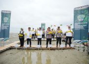 Tanam Mangrove di Kalbar, Kapolri: Jaga Lingkungan untuk Masa Depan Anak-Cucu Kita