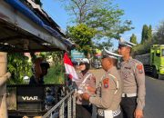 Ribuan Bendera Merah Putih Dibagikan oleh Polres Probolinggo untuk Warga, Bangkitkan Semangat Kemerdekaan RI ke – 80