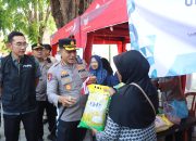 Beras SPHP dan Bendera Merah Putih, Cara Unik Polresta Banyuwangi Dalam Gerakan Pangan Murah