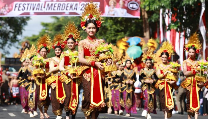 Keragaman Budaya Nusantara Tampil Dalam Karnaval Kebangsaan Banyuwangi