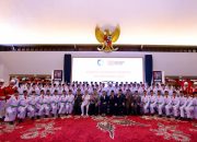 Dikukuhkan Bupati Ipuk, 75 Paskibraka Banyuwangi Siap Bertugas di Upacara HUT ke-80 Kemerdekaan RI