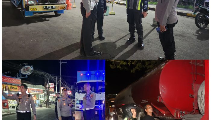 Libatkan Personel Gabungan,Kapolresta Banyuwangi Turun Langsung Pimpin Urai Kepadatan di Pelabuhan Ketapang