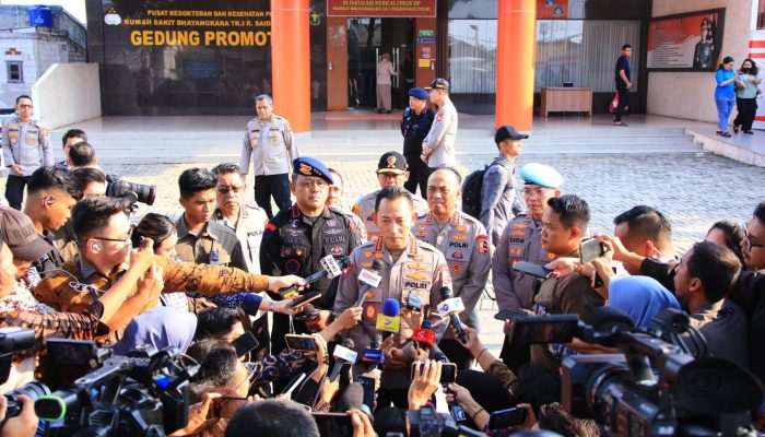 Presiden Kunjungi Polisi Korban Kerusuhan, Polri Janji Pulihkan Keamanan dan Tangkap Pelaku