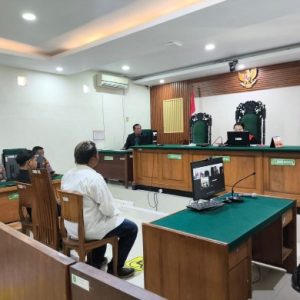 Dua Pengedar Arak Jalani Sidang Tipiring di PN Banyuwangi.