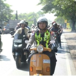 Polres Pasuruan Bersama Toga Tomas dan Komunitas Gelar Touring Bersholawat Untuk Kamseltibcarlantas