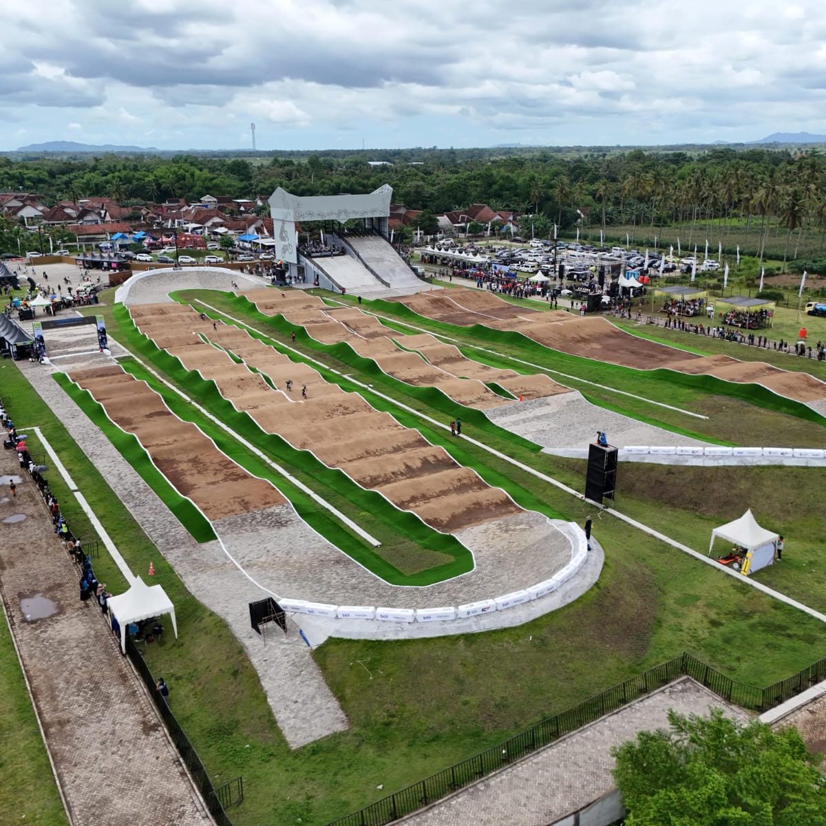 BMX Banyuwangi Supercross 2025, Satu-satunya Balap Sepeda BMX di Indonesia Resmi Federasi Balap Sepeda Dunia (UCI).