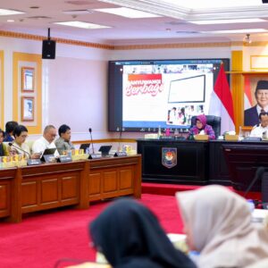 Bupati Ipuk Bersama Tiga Menteri Paparkan Digitalisasi Bansos ke Seluruh Daerah di Indonesia, Segera Diterapkan Nasional 