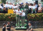 Keseruan Lomba Tangkap Ikan Bersama Pangdam XII/Tpr, Meriahkan Peringatan Hari Ulang Tahun Satuan