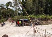 Warga Desa Marapit Blokir Akses Jalan PT BSSU: Tuntut Ganti Rugi Lahan