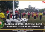 Babinsa Koramil 07/Tewah Latih Paskibra Tingkat Kecamatan 