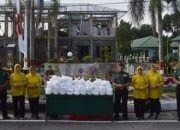 Jumat Berkah, Kodim 1014/Pbn Kembali Bagikan Nasi Kotak