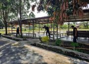 Jaga Kebersihan, Batalyon B Pelopor Melaksanakan Kegiatan Kurve di Sekitaran Mako