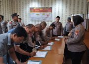 Polsek Pahandut Tandatangani Pakta Integritas Demi Netralitas Pilkada 2024