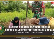 Babinsa Koramil 07/Tewah Komsos Dengan Kelompok Tani Kelurahan Tewah