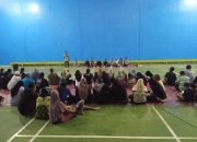 Masyarakat Desa Muara Untu Mendengarkan Paparan Visi dan Misi Paslon HEBAT 