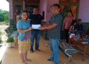 Bendahara Agama Hindu Kaharingan Terima Donasi dari PT.Kridatama Lancar (minamas).