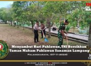 Menyambut Hari Pahlawan,TNI Bersihkan Taman Makam Pahlawan Sanaman Lampang