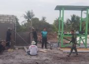 Meski Berpuasa, Personel Satgas TMMD Nibung Tetap Semangat Lanjutkan Pekerjaan Fisik