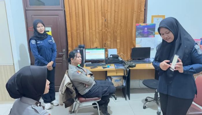 Sihumas Polres Kapuas Sosialisasikan Literasi Digital Kepada Personel Bagren Polres Kapuas