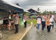 Door to Door, Kapolres Pulang Pisau AKBP Mada Ramadita Turun Langsung Bagikan Takjil Ke Masyarakat