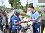 Jumat berkah Lanud Iskandar dan Kodim 1014 Pangkalan Bun dan bagikan 200 Nasi Kotak