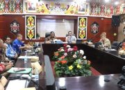 Pemkab Mura Adakan Rapat Bersama Masyarakat Hukum Adat Takajung