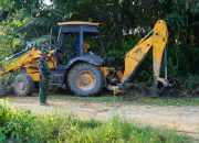 Satgas TMMD Kerahkan Alat Berat Untuk Peningkatan Jalan Desa Karya Bakti