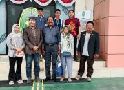 Kuasa Hukum Waldy (Motoris) Foto Bareng Keluarga waldy dan Bersama Ahli Pidana di depan PN Muara Teweh 