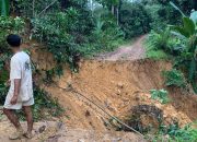 Longsor Putus Total Akses ke Desa Tumbang Bana