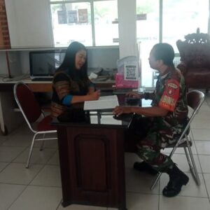 Pererat Sinergitas, Babinsa Komsos Dengan Perangkat Kelurahan