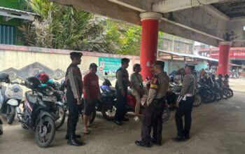 Patroli Pasar Siang Hari,Polres Seruyan Ajak Warga Waspada Banjir,DBD,dan Kejahatan.