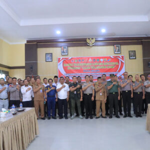 Semua Elemen Bersinergi,Polres Seruyan Gelar Rekor Lintas Sektoral”Lilin Telabang 2025″.