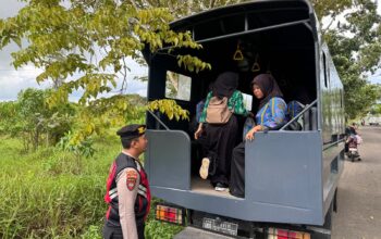 Kawal Aktivitas Pagi,Anggota Polres Seruyan Wujudkan Rasa Aman dan Nyaman Bagi Pelajar Seruyan.
