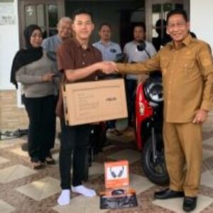 Bupati Heriyus Apresiasi Atlet Catur Berprestasi Murung Raya