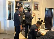 Tim Penyidik Kejati Kaltim, Melakukan Penggeledahan dikantor PT. Erda Indah Terkait Dugaan Kredit Fiktif di Bank BPD Kaltimtara Cabang Balikpapan Tahun 2021