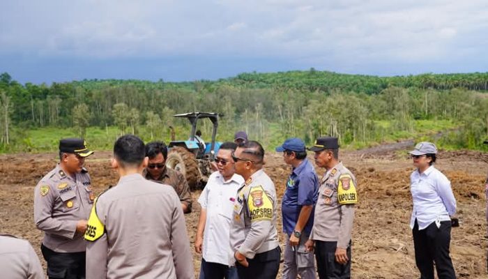 Kapolres Paser Cek Langsung Lokasi Penanaman Jagung Serentak Dukung Ketahanan Pangan Nasional