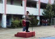 Kasat Binmas Tekankan Disiplin dan Bahaya Narkoba Saat Jadi Pembina Upacara di SMA Negeri 2 Unggulan Tanah Grogot