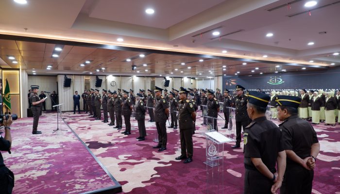 Jaksa Agung Lantik Sejumlah Pejabat Eselon II dan Kajati di Lingkungan Kejaksaan Agung