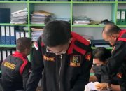 Tim Penyidik Kejati Kaltim Geledah Kantor PT. Ketenagalistrikan Kalimantan Timur (Perseroda)