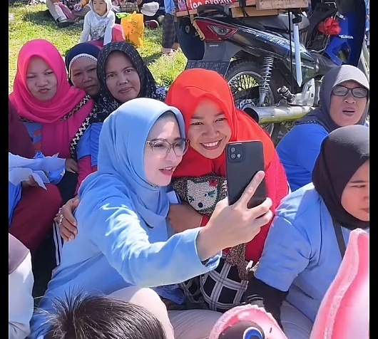 Dukungan Ibu-ibu Kecamatan Way Lima