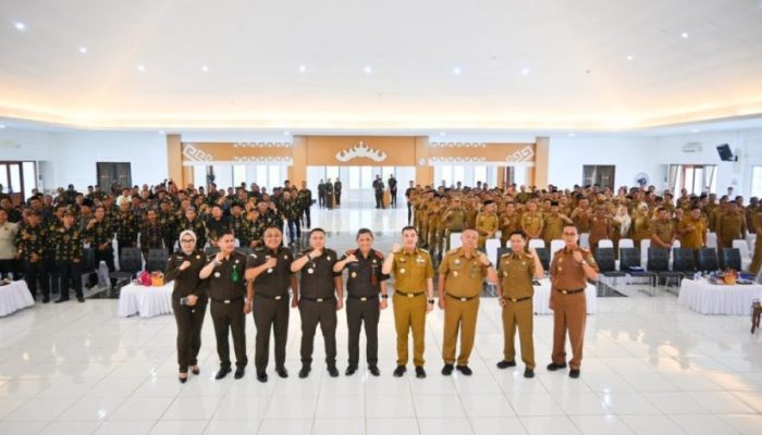 Bupati Pesawaran Hadiri Peringatan Hari Anti Korupsi Sedunia Bersama Kepala Desa dan BPD Se-Kabupaten