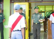 Dandim 0422/LB,Letkol Inf Rinto Wijaya, S..A.P., M.I.POL., M.Han Pimpin Upacara dan Berikan Sosialisasi di SMA Negeri 1 Liwa