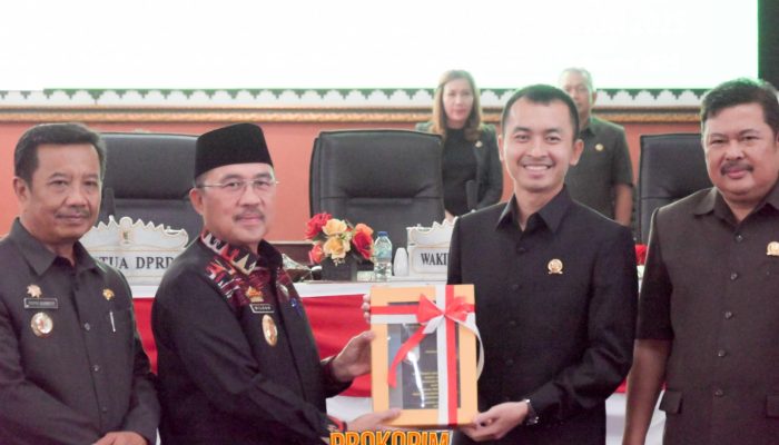 DPRD Pesawaran Bahas Sejumlah Program Prioritas Dalam Rapat Paripurna Penyampaian Nota Pengantar 4 Ranperda