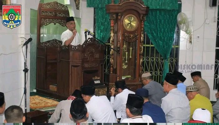 Tim A Pemkot Lubuk Linggau Safari Ramadhan di Masjid Nurul Falah Tanjung Indah