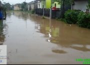 Banjir di Perumahan Al Ghoni Kelurahan Tanah Mas Indah  Kembali Terjadi, Warga Minta Solusi Bukan Sekadar Bantuan