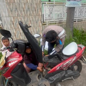Pemandangan menyejukkan mewarnai kesibukan arus lalu lintas pagi di Kota Lubuk Linggau