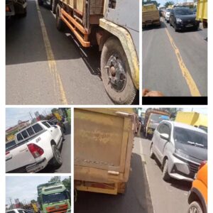 “Aktivitas Warga Terhambat, Jalan Lintas Palembang-Betung Macet Parah Dekat SPBU Rejodadi”