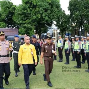 Staf Ahli l Hadiri Apel Gelar Pasukan Operasi Lilin Musi 2025