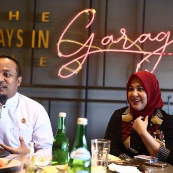 Andi Sudirman dan Fatmawati Rusdi Bertemu Diam-diam, Mereka Bakal Berpasangan?