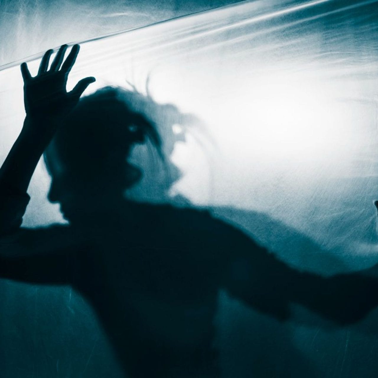 Viral Seorang Wanita Nekat Akhiri Hidup Hanya Karena Cekcok Dengan Pacarnya